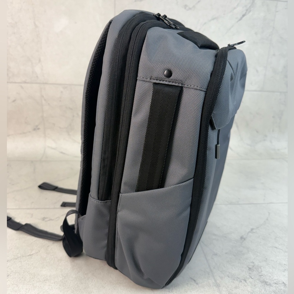 (SW-23) Solgaard Venture Backpack In Gothenburg Gray - Picture 3 of 6